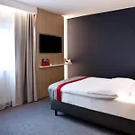Express By Ihg Hotel