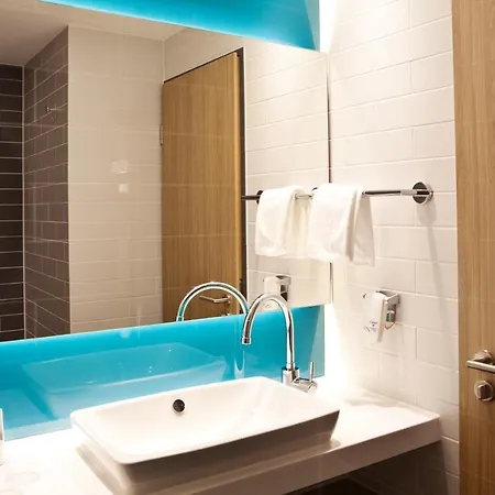 Hotel Express By Ihg