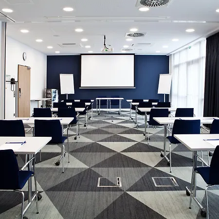 Отель Express By Ihg